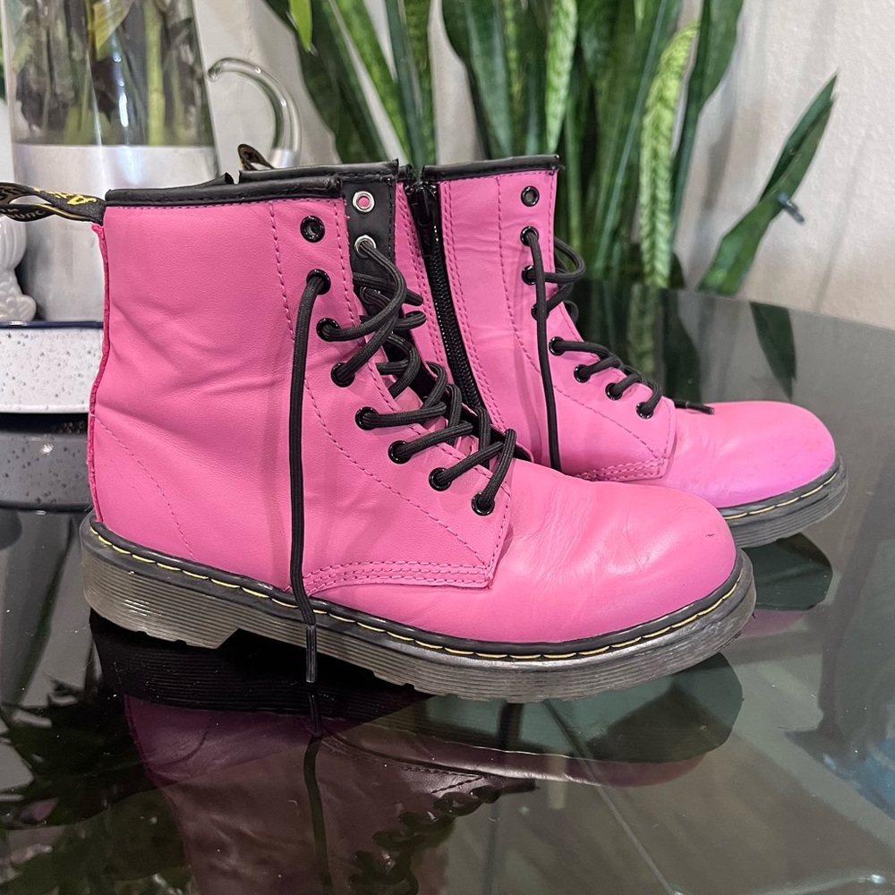 DR. MARTENS Delaney  | pink combat boots size 5